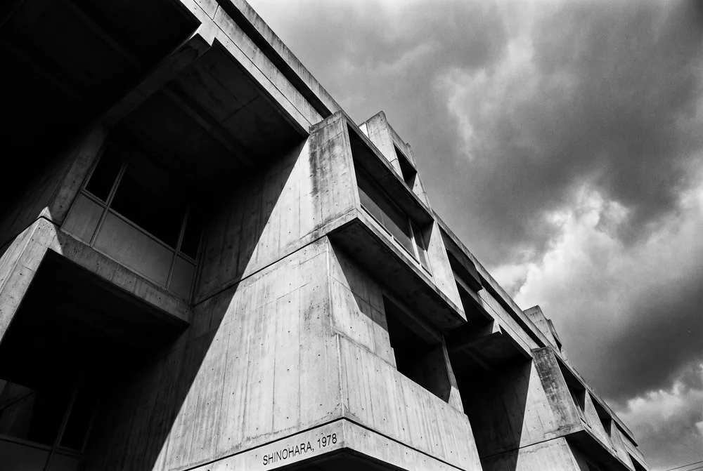 Architekturaufnahme mit harten Schatten